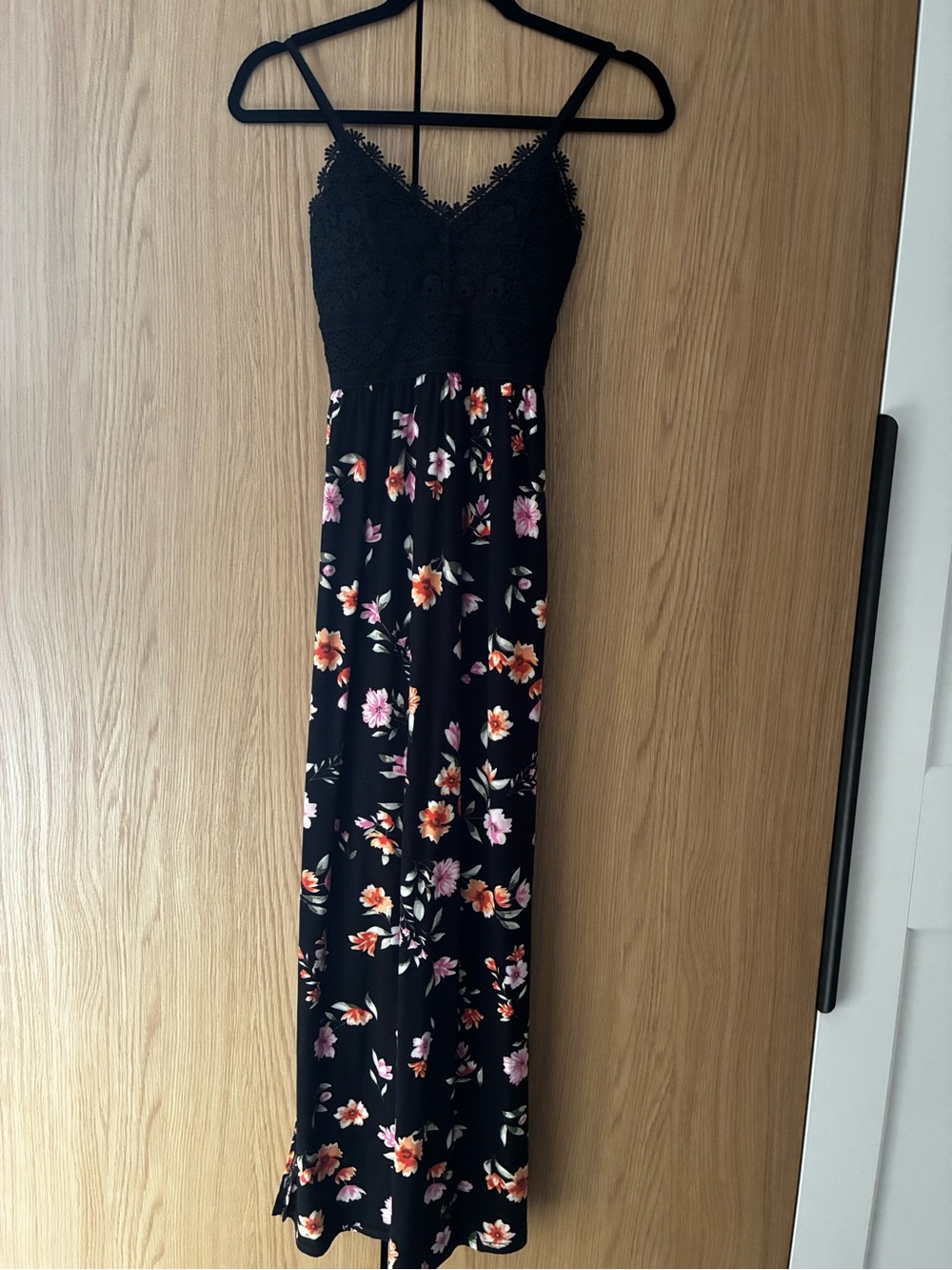 Black Floral Lace Bodice Maxi Dress with Spaghetti Straps